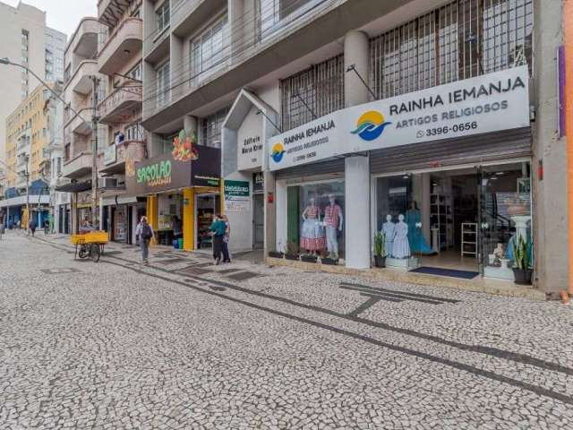 Sala comercial para alugar na Praça Tiradentes, 236, Centro, Curitiba, 41 m2 por R$ 490