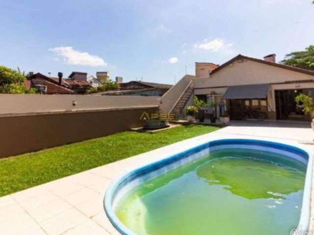 CASA com 3 dormitorios,s endo 1 suite, lareira, piscina, varanda, aceita dação