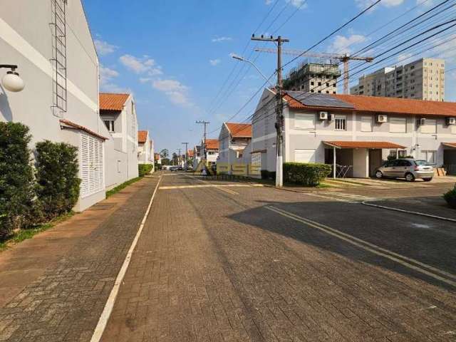 Sobrado de 3 dormitórios em Condomínio Fechado, em Canoas/RS