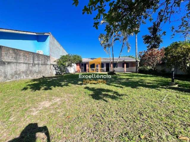 Casa amplo terreno em Santa Terezinha