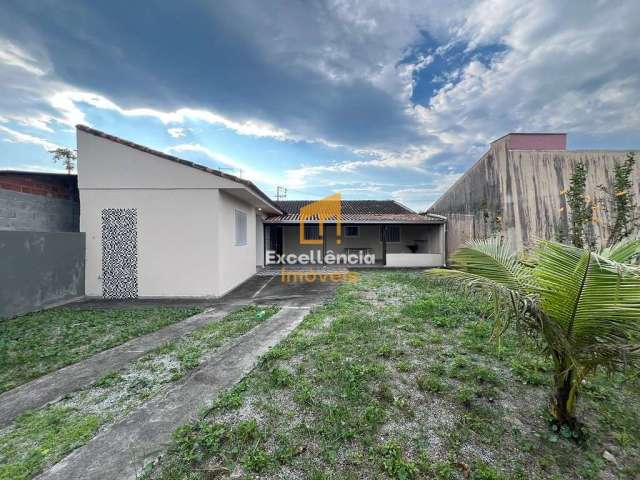 Casa com espaço de terreno a venda