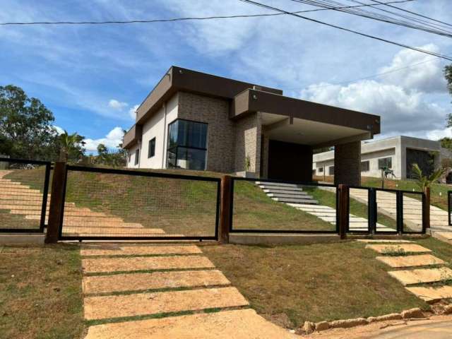 Casa em condomínio fechado com 3 quartos à venda no Condomínio Vale Do Luar, Jaboticatubas , 230 m2 por R$ 890.000