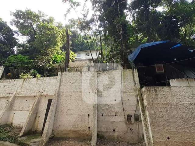 Casas com terreno em  ótima localização na taquara