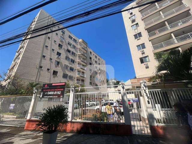 Apartamento à venda  no Pechincha