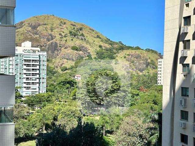 Vista para parque e Pedra da praia da Macumba