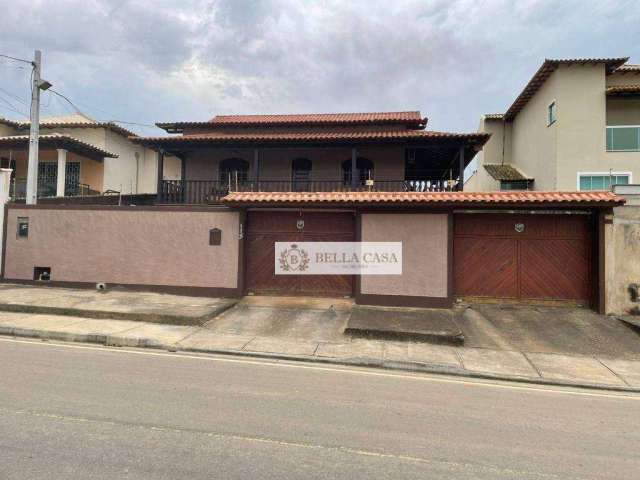 Casa com 3 dormitórios à venda, 250 m² por R$ 650.000,00 - Centro - Araruama/RJ