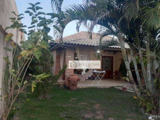 Casa com 3 dormitórios à venda, 125 m² por R$ 800.000 - Fazendinha - Araruama/RJ