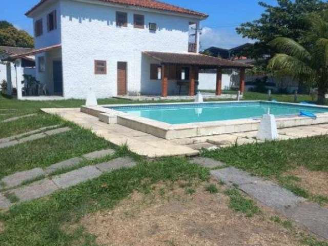 Casa à venda, 400 m² por R$ 800.000 - Coqueiral - Araruama/RJ