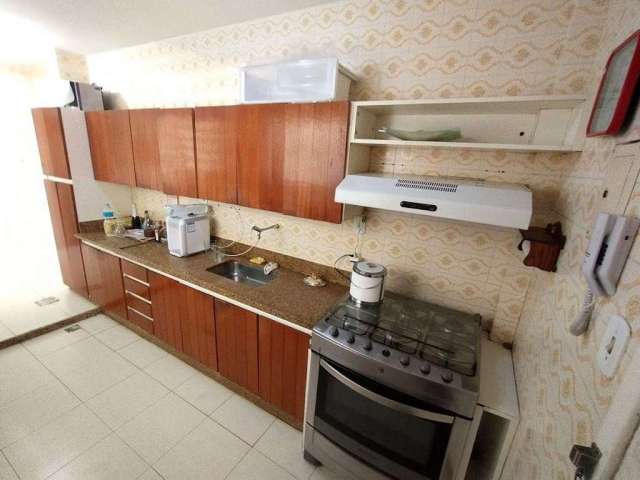 Apartamento com 3 dormitórios à venda, 81 m² por R$ 400.000,00 - Centro - Cabo Frio/RJ