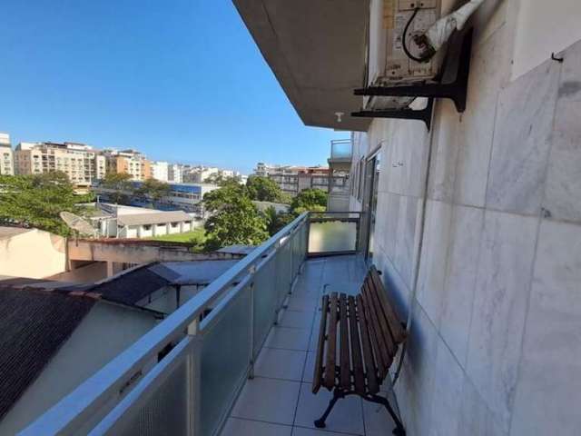 Apartamento com 3 dormitórios à venda, 100 m² por R$ 600.000,00 - Centro - Cabo Frio/RJ