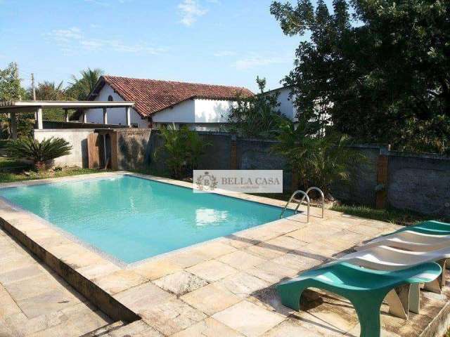 Casa com 4 dormitórios à venda, 220 m² por R$ 250.000,00 - Jardim Califórnia - Araruama/RJ