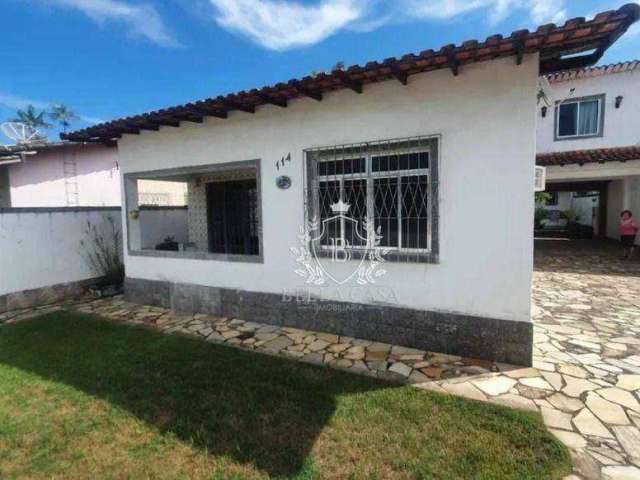 Casa com 4 dormitórios para alugar, 150 m² por R$ 2.500,00/mês - Centro - Araruama/RJ