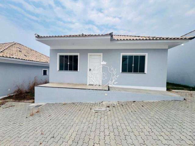 Casa com 2 dormitórios à venda, 68 m² por R$ 225.000,00 - Hospício - Araruama/RJ