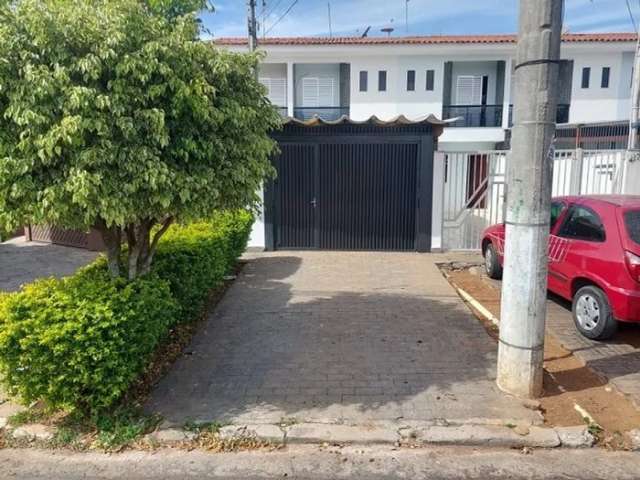 Sobrado com 3 dormitórios (1 suíte), 106 m², 2 vagas de garagem - Jardim Vila Galvão - Guarulhos/SP