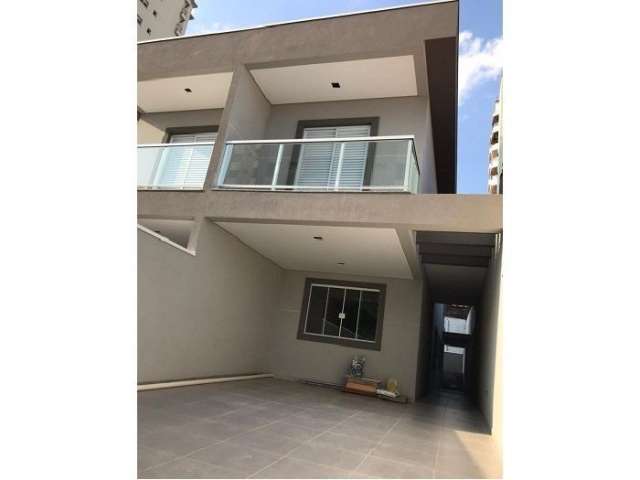 Sobrado com 3 suítes, 157 m² em 200 m² de terreno, 4 vagas  na Vila Augusta - Guarulhos SP