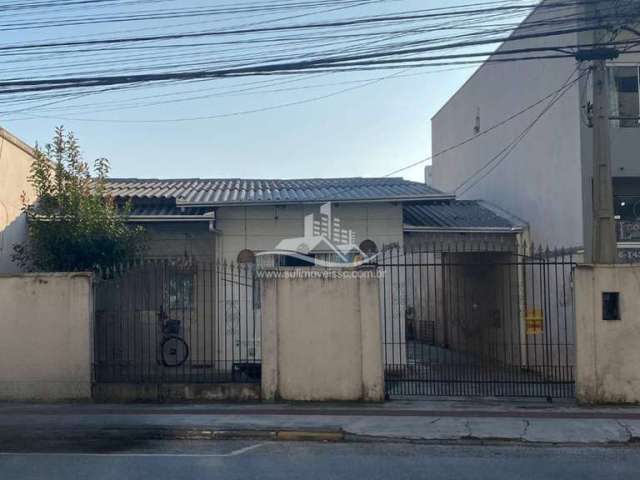 TERRENO COM CASA NA RUA INDAIAL COM 413m2