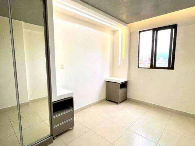 Apartamento com 2 dormitórios à venda, 64 m² por R$ 510.000,00 - Jardim Oceania - João Pessoa/PB