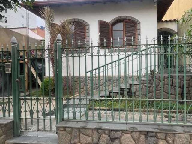 Casa com 2 quartos à venda na Rua Princesa Isabel, Granbery, Juiz de Fora, 160 m2 por R$ 550.000