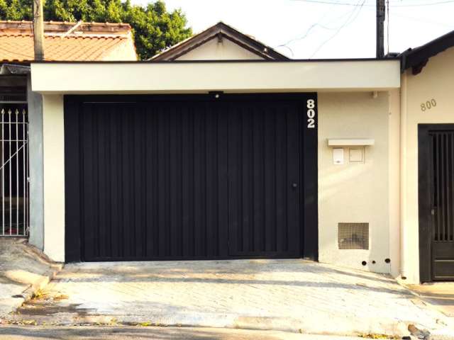 Linda casa no Morumbi, próximo a tudo que você e sua família precisam.