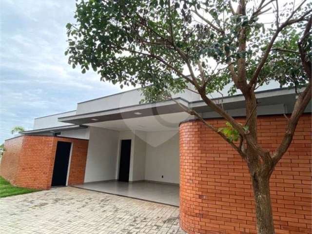 Casa-Araraquara-Jardim Residencial Vale do Campo | Ref.: REO996359