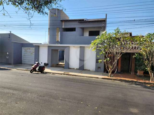 Casa com 5 quartos à venda em Residencial Olivio Benassi - SP