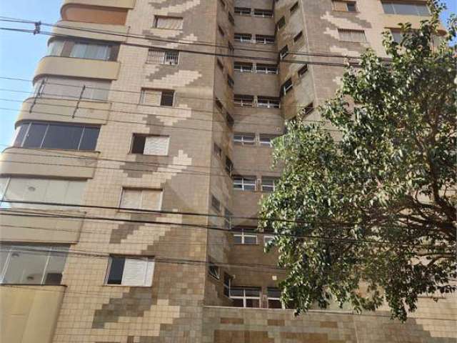 Apartamento com 4 quartos à venda ou para locação em Centro - SP