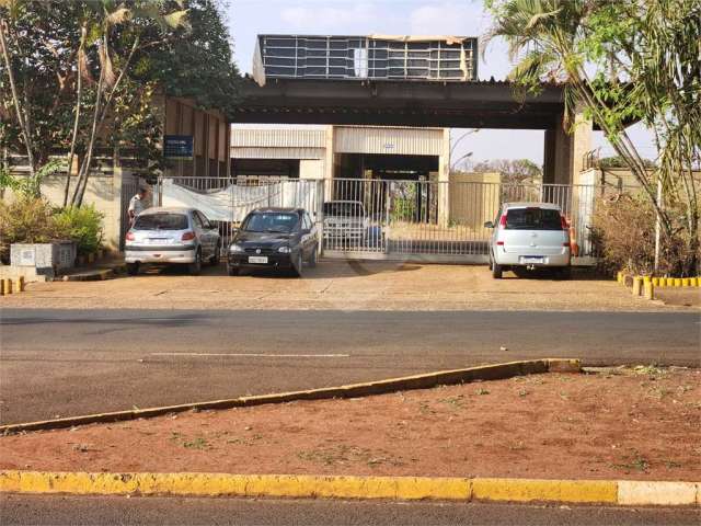 Galpão à venda ou para locação em Jardim Dumont - SP