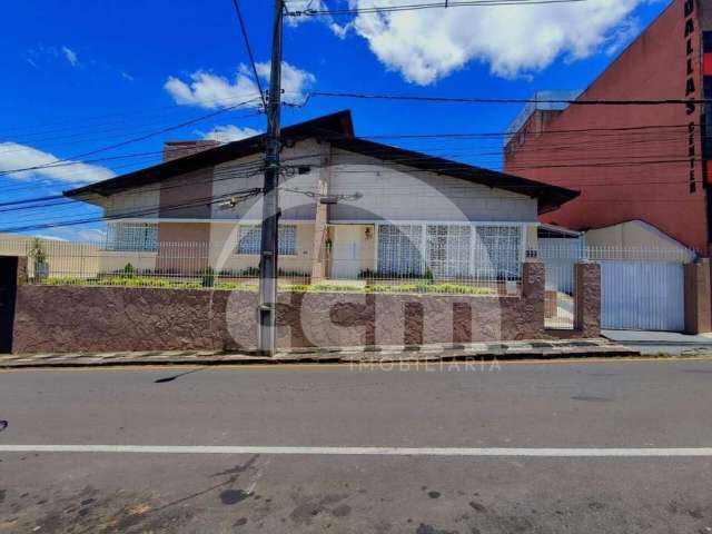 Casa à venda, 4 quartos, 3 vagas, Centro - Ponta Grossa/PR