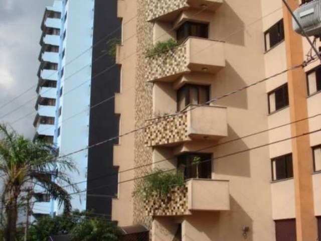 Apartamento amplo com excelente localização na Vila Progresso