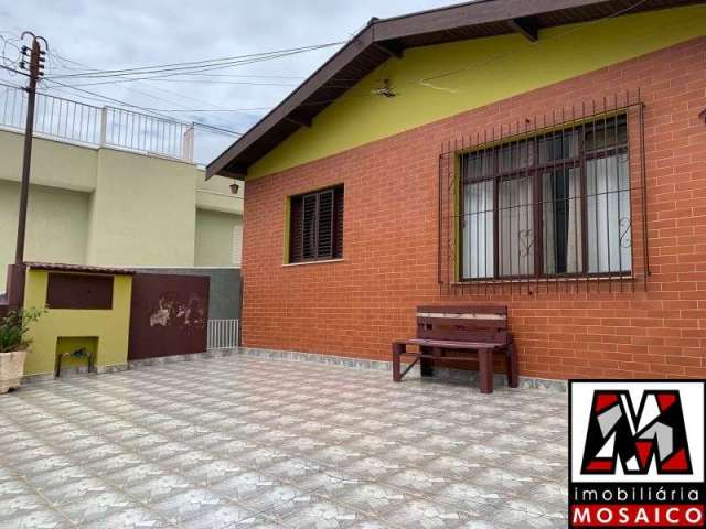 Casa Térrea, a venda em Jundiaí, SP,  para fins residencial, estuda propostas e permuta por chácara com lago, em Jundiaí e região.