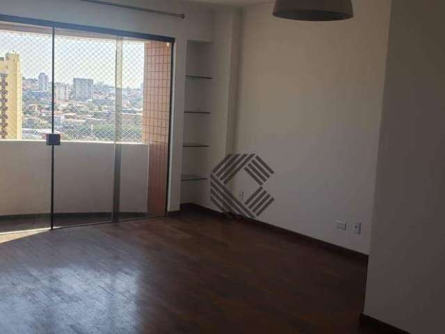 Apartamento com 3 quartos (01 suíte), sala 2 ambientes com sacada, 2 vagas separadas de garagem  à venda, 96 m² área útil - Centro - Sorocaba/SP