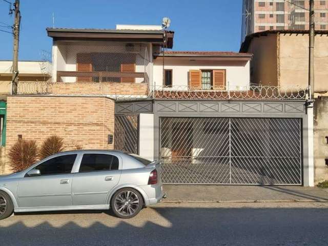 Sobrado comercial ou residencial ,4 quartos (1 suíte), área gourmet e piscina em rua de grande fluxo no Jd Faculdade - Sorocaba/SP