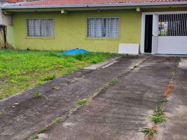 Casa à Venda - Oportunidade em Fazenda Velha