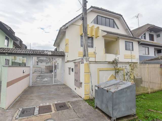 Triplex dentro de condominio jardim das américas