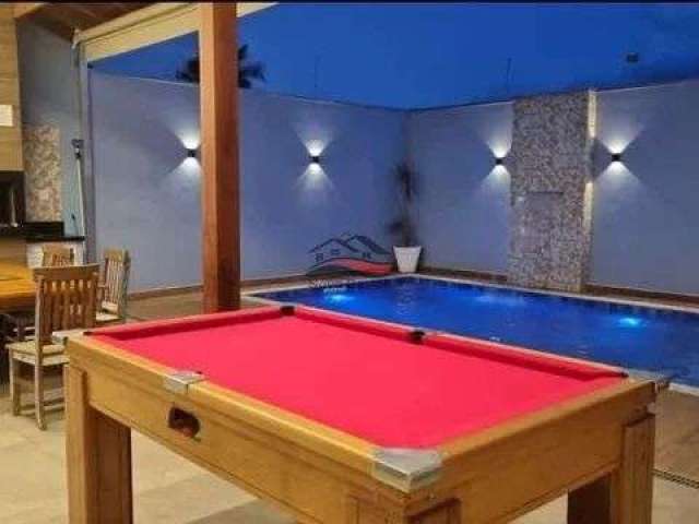 Linda casa com 3 dormitórios e piscina Caraguatatuba