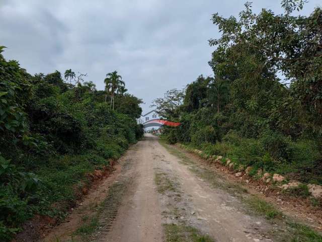 Terreno Lote inteiro á venda no Golfinho / Caraguatatuba - SP