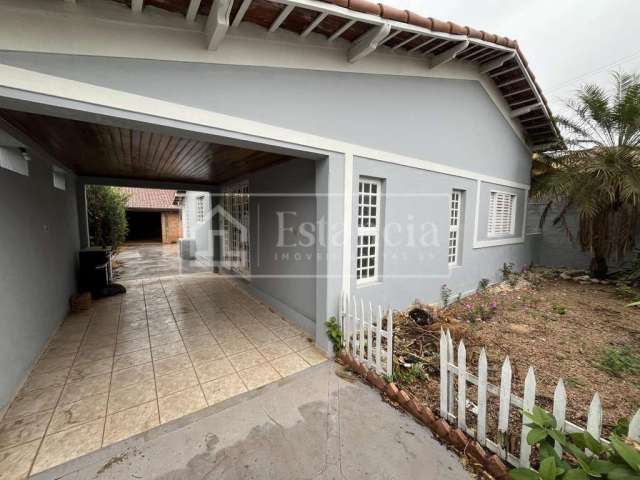 Casa para Venda em Brotas, Planalto, 3 dormitórios, 1 suíte, 3 banheiros, 5 vagas