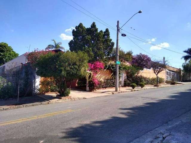 Casas á venda com total de 4 dormitórios, Vila Avaí, Indaiatuba.