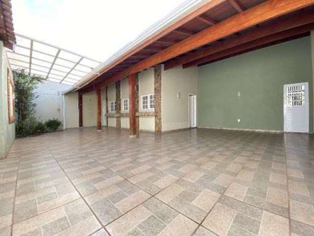 Casa com 3 dormitórios à venda, 198 m² por R$ 539.000,00 - Jardim das Flores - Araras/SP