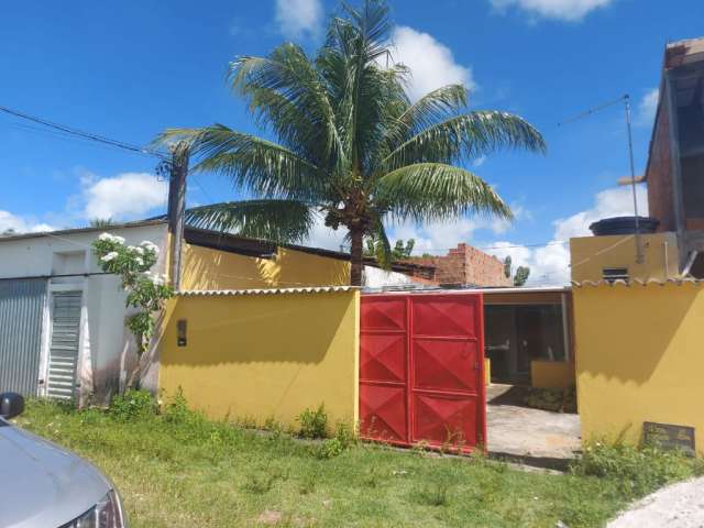 Casa 2/4 Com Área em Monte Gordo