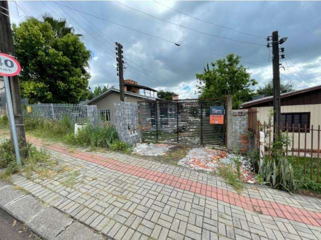 Casa à Locação no Bairro Esplanada em  Chapecó: Conforto e Espaço para Sua Família!