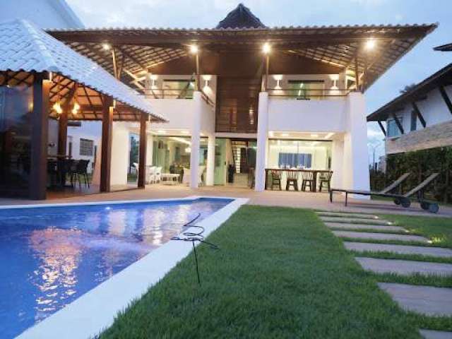 VENDE-SE CASA DE 300m² EM CONDOMÍNIO À BEIRA-MAR DA PRAIA DE MURO ALTO/PE - 5 SUÍTES (2 COM VARANDAS EXCLUSIVAS)