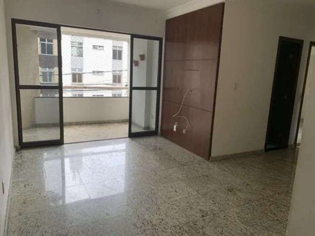 Apartamento no Costa Azul com 3|4, 01G e 77M²