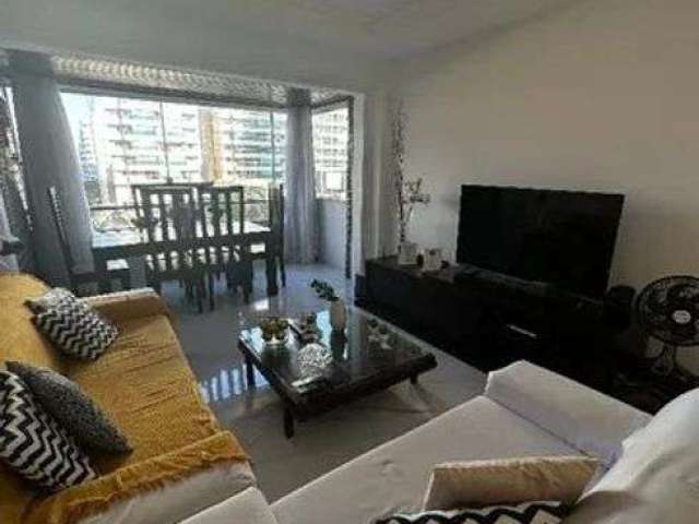 Apartamento em Armação com 3|4, 02G e 125M²