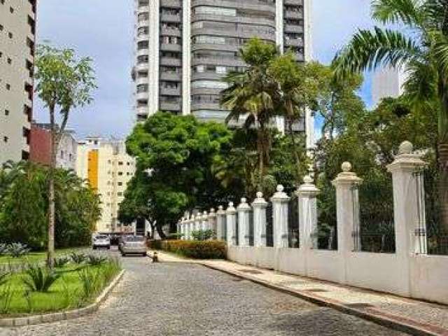 Apartamento na Graça com 4|4, 04G e 340M²