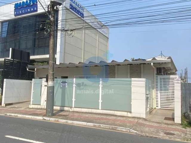 Casa com 2 quartos para alugar na Rua 500, 907, Centro, Balneário Camboriú por R$ 8.100