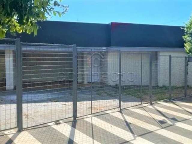 Comercial Casa em São José do Rio Preto