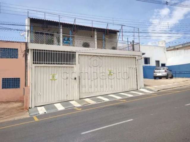 Comercial Casa em São José do Rio Preto