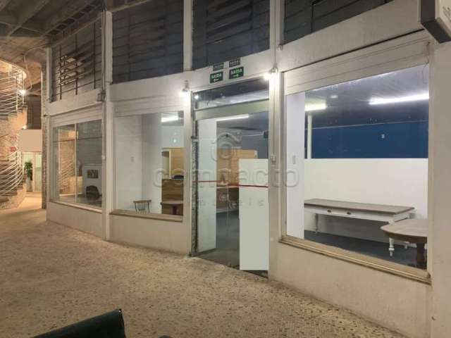 Comercial Sala/Loja Condomínio em São José do Rio Preto