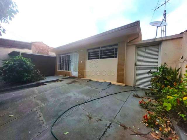 Comercial Casa em São José do Rio Preto